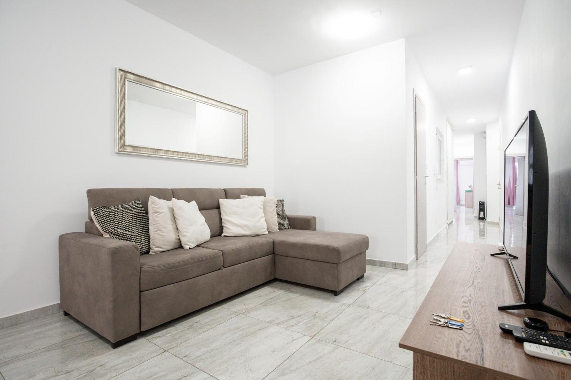 Brand New 2 Bed 2 Bath Apartment In Sliema By The Sea Exterior foto